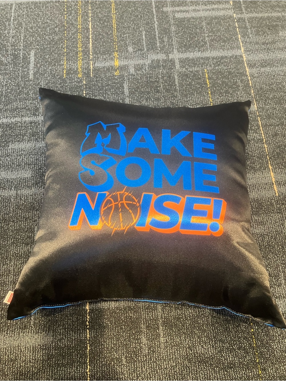 New York Knicks June 26, 1995 Accent Pillow 🔥
